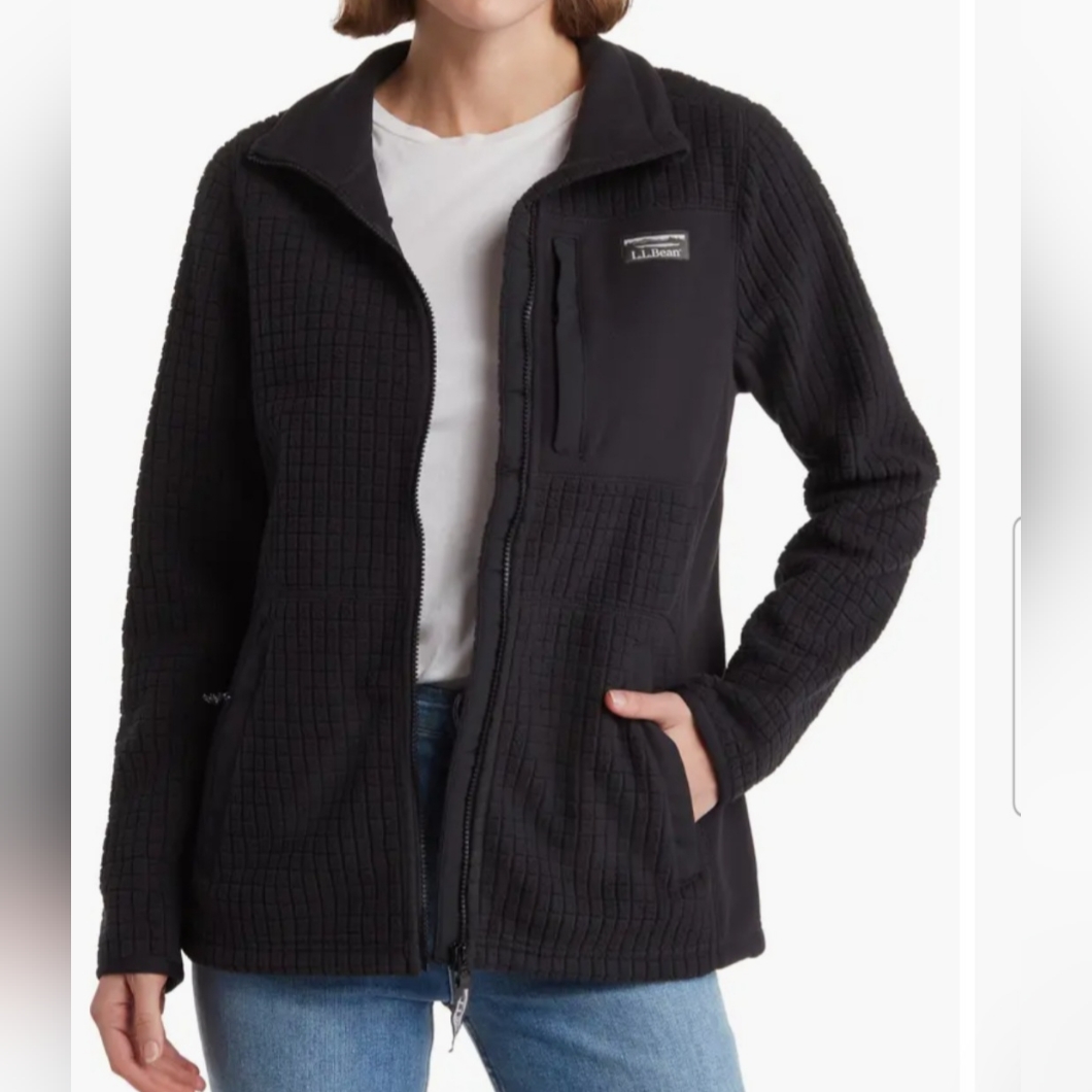 L.L.Bean Mountain Classic Windproof Fleece Jacket.